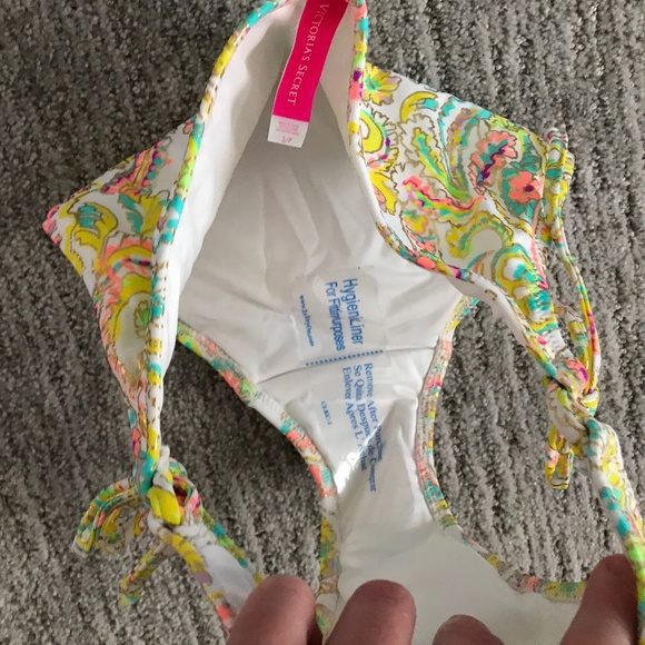 NEW! Knockout Swim Bikini Bottom (SMALL) - Picture 4 of 4